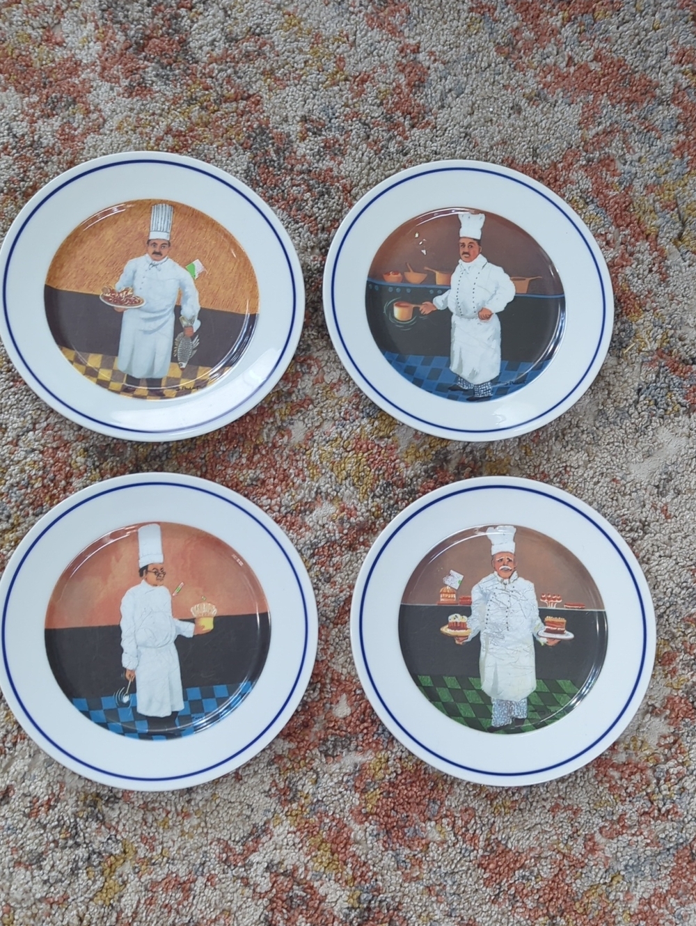 William Sonoma Set of 4 Decorative Chef Salad/Dessert Plates, Chef Series